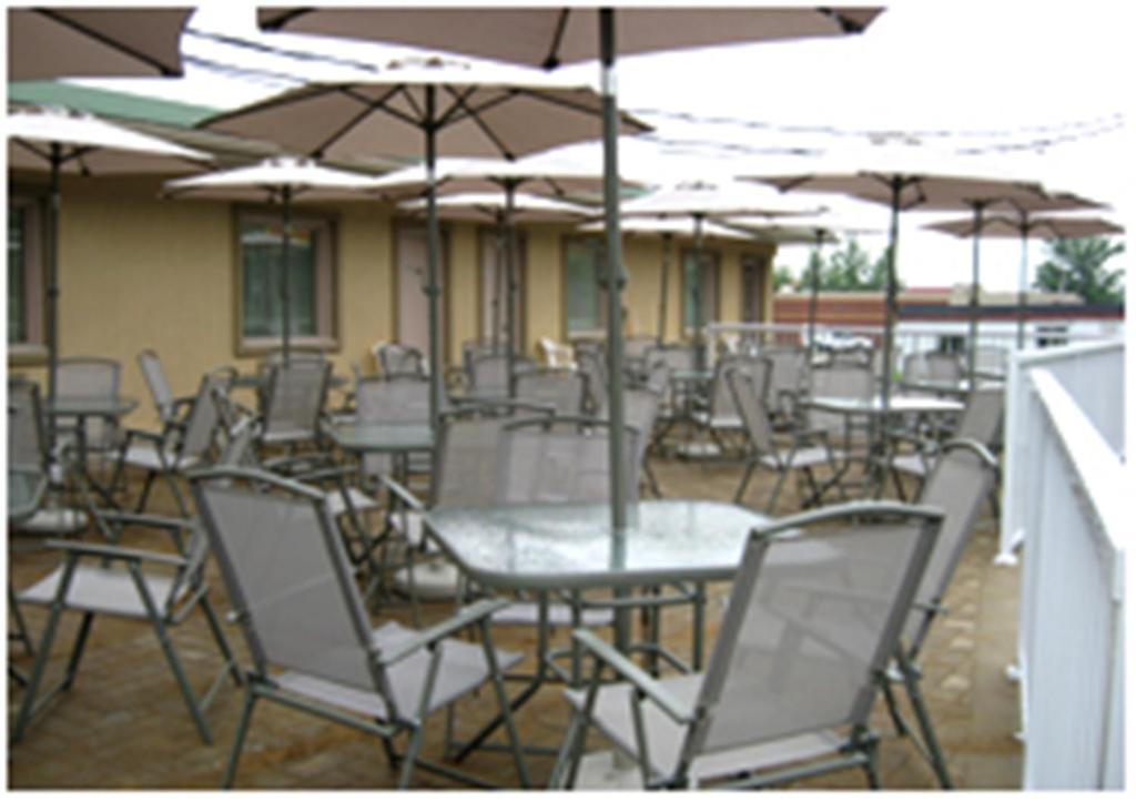 גטינו Motel Du Parc Masson מראה חיצוני תמונה